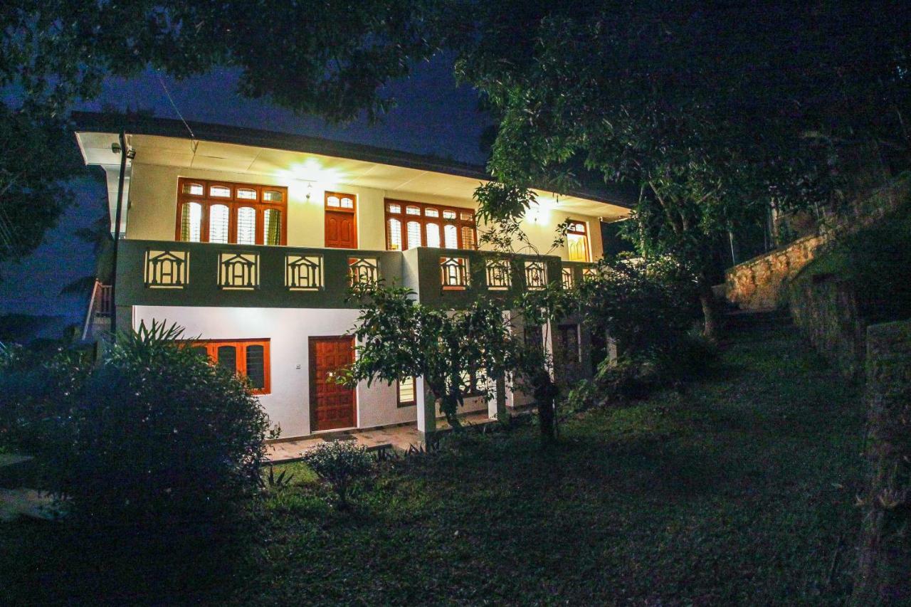 12 B Lewella Road, Kandy. ภายนอก รูปภาพ