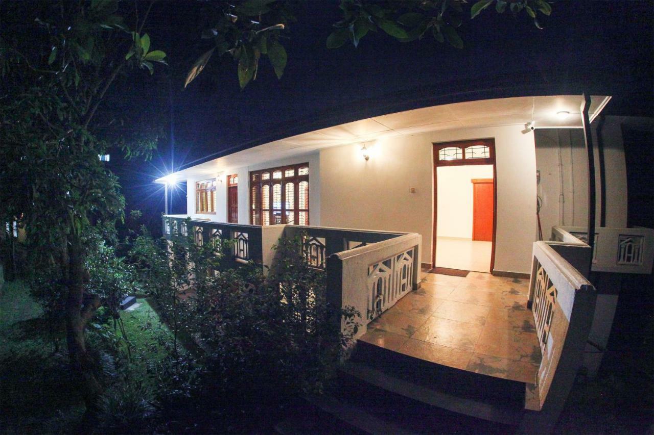 12 B Lewella Road, Kandy. ภายนอก รูปภาพ