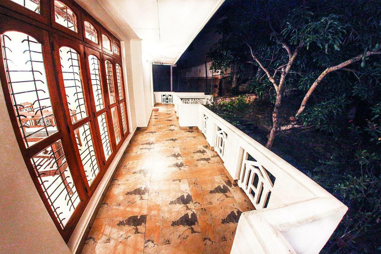 12 B Lewella Road, Kandy. ภายนอก รูปภาพ
